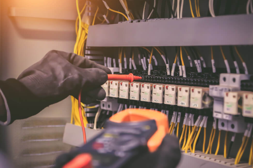 How to Choose the Right Electrical Company for Your Home